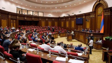 Ermenistan parlamentosunda sınırların belirlenmesine ilişkin kapalı toplantı düzenlendi