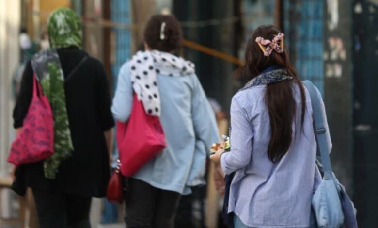 İran başörtüsü kullanımını kontrol altına alacak yeni bir hizmet kuruyor