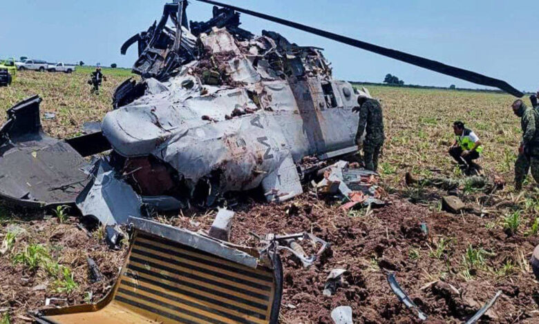 Kolombiya'da uyuşturucu karteline yönelik operasyonda helikopter düştü, 9 asker hayatını kaybetti