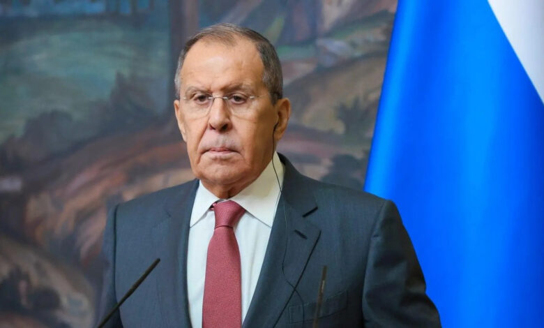 Lavrov: Tüm NATO üyeleri Ukrayna'ya askeri yardım konusunda baskı altında