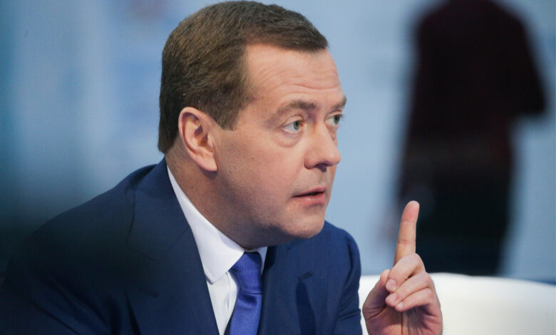 Medvedev: "Ukrayna zaten bir terör devleti haline geldi"