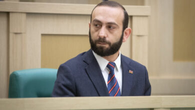 Mirzoyan: "Azerbaycan'la barış anlaşması imzalanmasının mümkün olduğuna inanıyoruz"