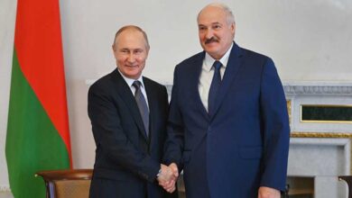 Putin ile Lukaşenko arasında müzakereler başladı