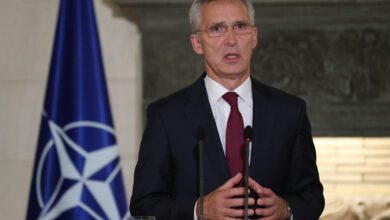 Stoltenberg, Gürcistan'ın yabancı ajanlara ilişkin yasa tasarısını gözden geçirme niyetini eleştirdi