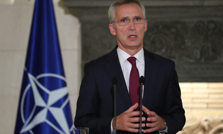 Stoltenberg, Gürcistan'ın yabancı ajanlara ilişkin yasa tasarısını gözden geçirme niyetini eleştirdi