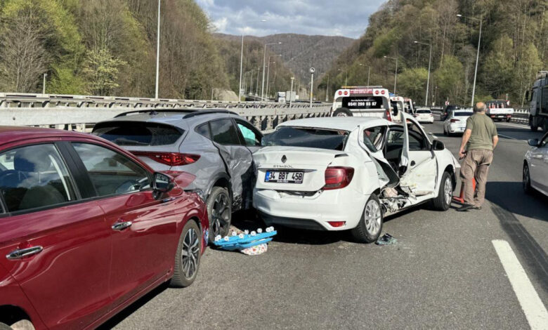 Türkiye'de tatilde meydana gelen trafik kazalarında 48 kişi hayatını kaybetti