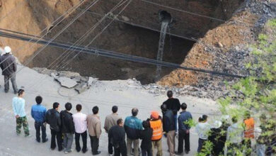 Çin'de otoyolun çökmesi sonucu 18 araç enkaz altında kaldı