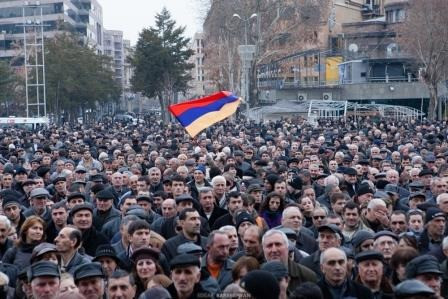 Erivan'daki protestolarda gözaltına alınanların sayısı 284'e ulaştı