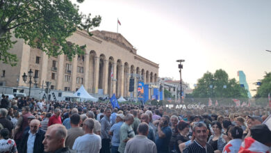 İktidar partisinin yabancı ajanlarına ilişkin yasayı desteklemek amacıyla Tiflis'te bir miting düzenlendi - GÜNCELLEME