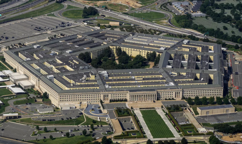 Pentagon, Ay'ın askerileştirilmesi olasılığı konusunda şüpheci