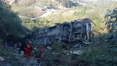 Peru'da otobüsün uçuruma yuvarlanması sonucu 23 kişi hayatını kaybetti