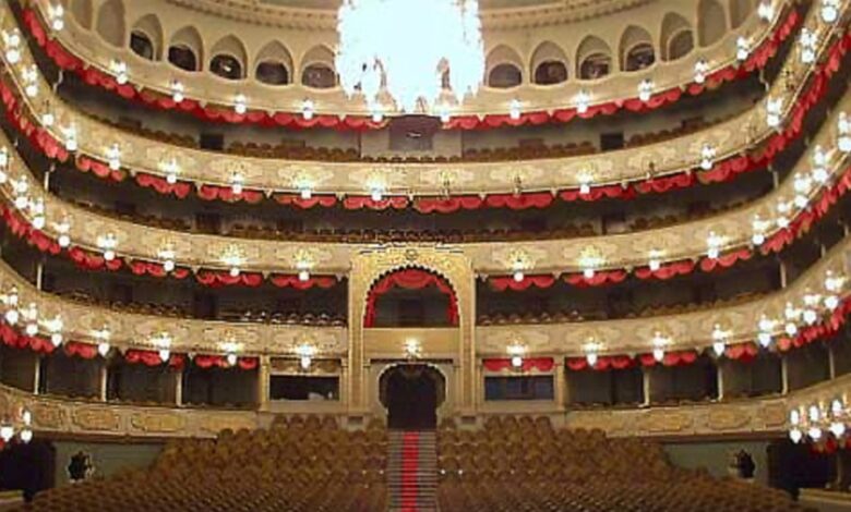 Tiflis Opera Binası, başkanlık yönetiminin konser vermesine izin vermedi