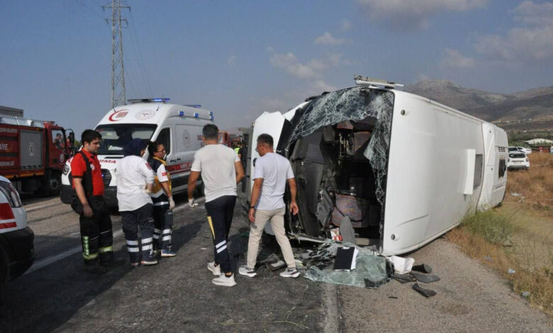 Akkuyu NGS çalışanlarını taşıyan otobüs devrildi: ölü ve yaralılar var