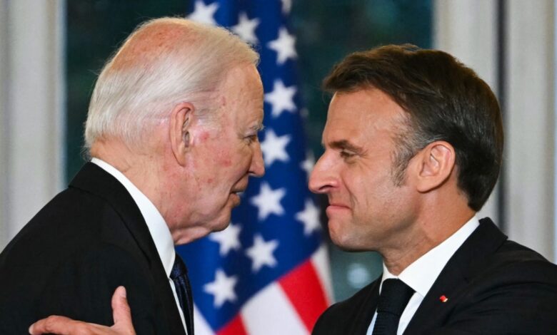 Biden ve Macron, Gürcü yetkililere Avrupa-Atlantik yoluna dönme çağrısında bulundu