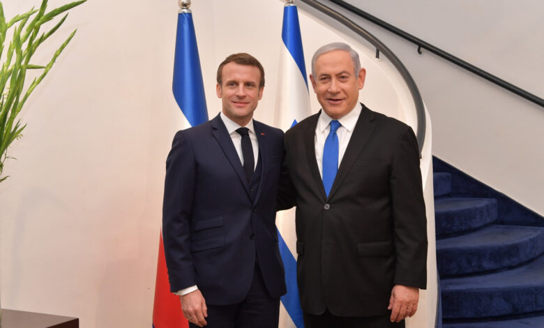 Netanyahu, Macron'la rehinelerin serbest bırakılması planını görüştü