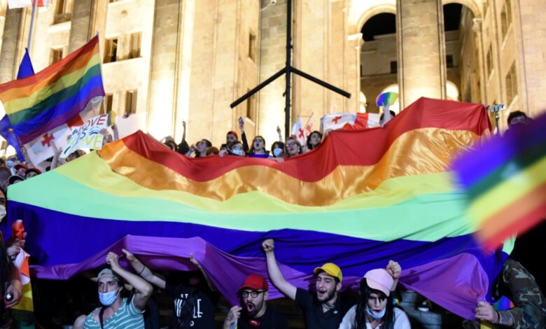 Para ve hapis cezası - “LGBT propagandası”na yönelik “Düşler” girişiminin detayları