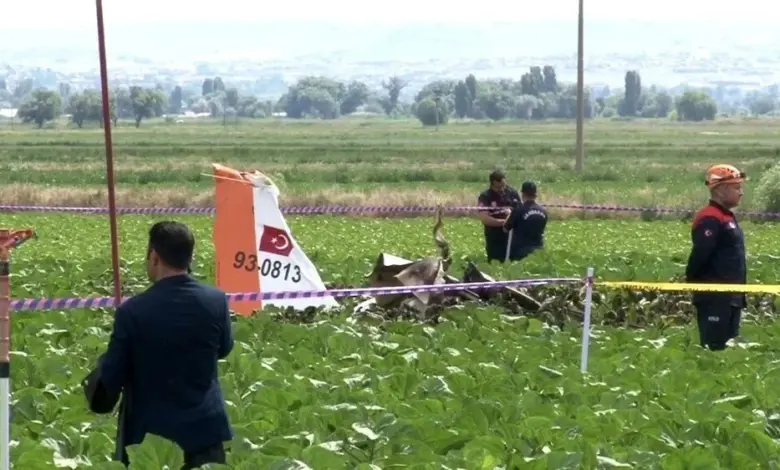 Türkiye'de askeri eğitim uçağı düştü, pilotlar hayatını kaybetti - VİDEO - GÜNCELLEME