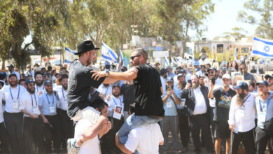 Chabad ziyareti 7 Ekim'de İsrail'de hayatta kalanlar ve yaralı IDF askerleri ziyarette - İsrail Haberleri