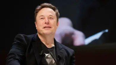 Elon Musk "WhatsApp'ın tehlikeli olduğunu" söyledi