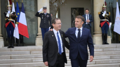 Isaac Herzog, Emmanuel Macron Olimpiyat oyunları açılışından önce bir araya geldi - İsrail Haberleri