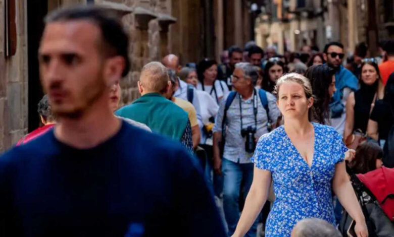 Katalonya'da turizm karşıtı kitlesel mitingler düzenlendi