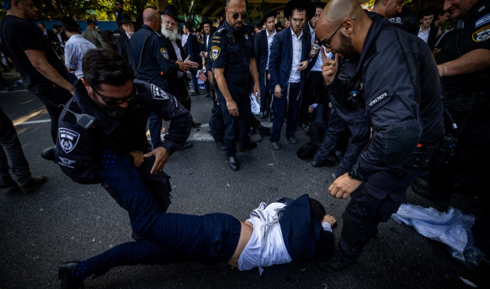 Şiddet yanlısı polis memurlarının disiplin altına alınması neden bu kadar uzun sürüyor? - İsrail Haberleri