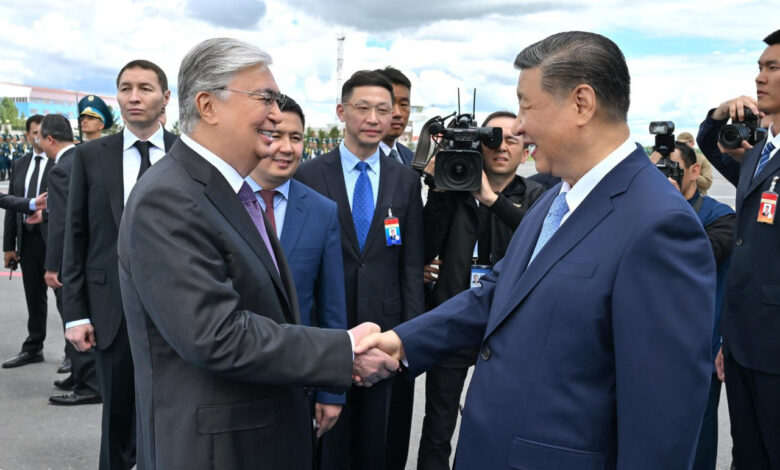 Xi Jinping, ŞİÖ zirvesine katılmak için Astana'ya gitti