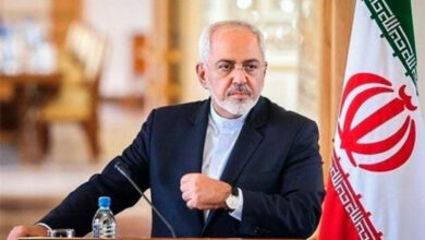 Eski İran Dışişleri Bakanı Cevad Zarif hükümetteki çalışmalarına devam edecek