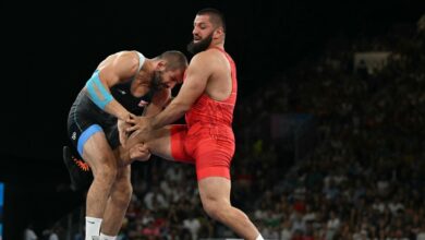 Geno Petriashvili, Giorgi Meshvildishvili'yi yenerek Olimpiyatlarda finale yükseldi.