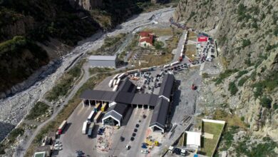 Gürcistan ile Rusya arasındaki sınırdaki kontrol noktası birkaç saatliğine kapatılacak