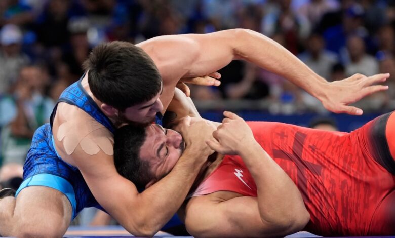 Güreşçi Givi Macharashvili, Paris Olimpiyatları'nda gümüş madalya kazandı