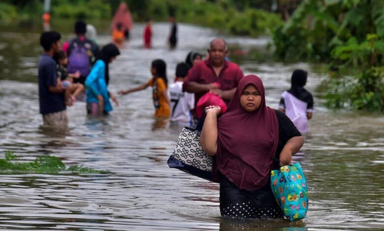 Tayland'da yaşanan sel ve toprak kayması sonucu 22 kişi öldü, 19 kişi de yaralandı.