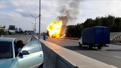 Türkiye'de otomobil patladı, 2 kişi öldü, 12 kişi yaralandı - VİDEO