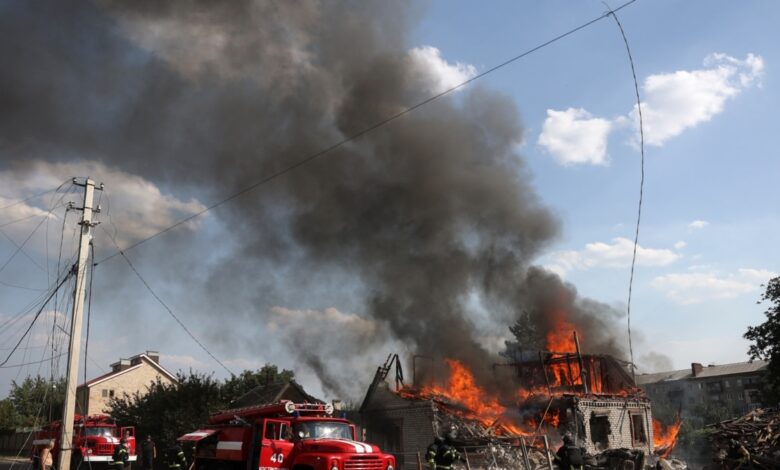 Ukrayna üzerinde gece 24 drone düşürüldü, yıkım var