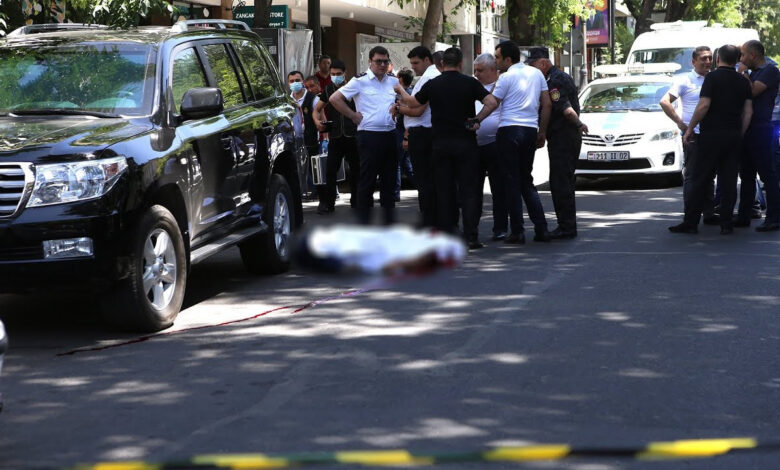 Ermenistan'da silahlı saldırı sonucu bir polis memuru hayatını kaybetti, bir polis memuru da yaralandı