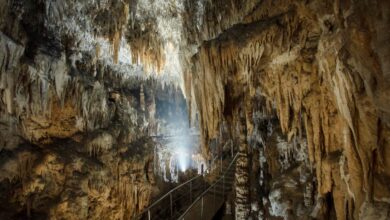 Gürcistan'a gelen ziyaretçiler kanyon ve mağaraları daha sık ziyaret etmeye başladı