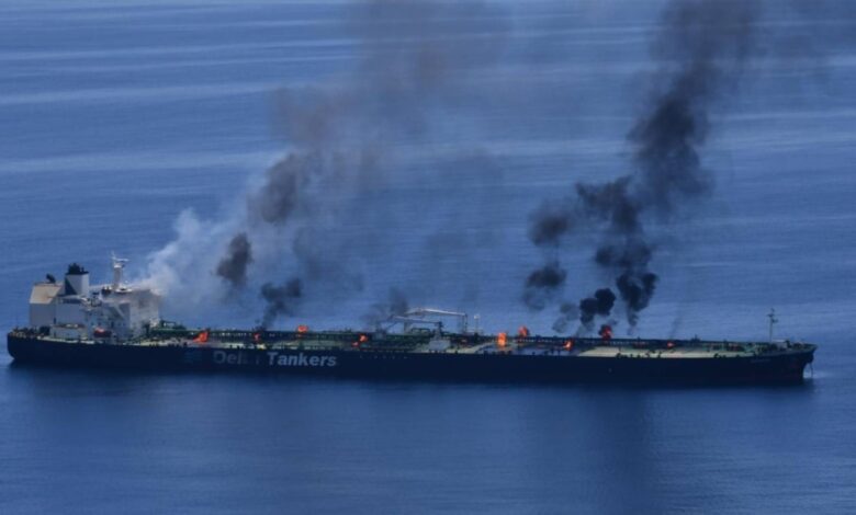 Husiler Kızıldeniz'de iki petrol tankerine saldırdı