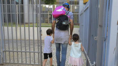 Jerusalem's after-school crisis: Worm-filled food, salmonella, ex-cons - Israel News