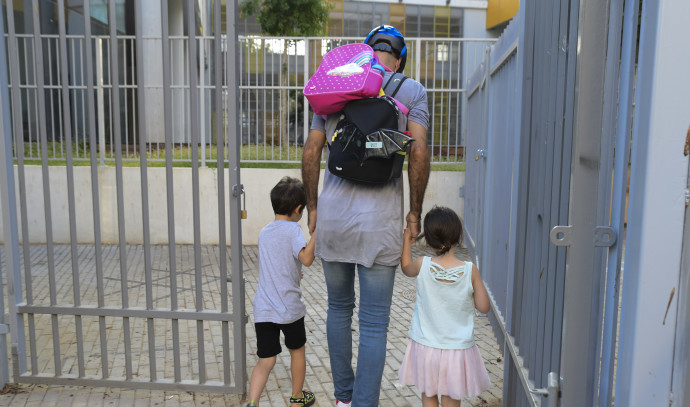 Jerusalem's after-school crisis: Worm-filled food, salmonella, ex-cons - Israel News