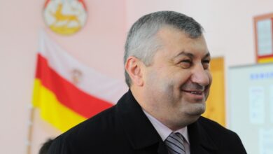 Kokoity, Gürcistan'ın Rusya Federasyonu ve Beyaz Rusya'nın Birlik Devleti'ndeki Güney Osetya'ya katılmasını öneriyor