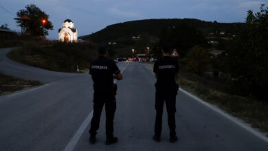 Kosova, Sırbistan ile iki sınır kapısını kapattı