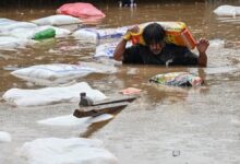 Nepal'deki sel nedeniyle 100'den fazla kişi hayatını kaybetti