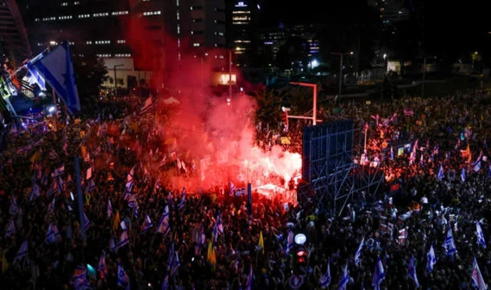 On binlerce kişi Tel Aviv'de toplanarak derhal rehine anlaşması talep ediyor - İsrail Haberleri