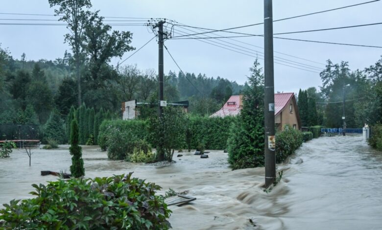 Orta ve Doğu Avrupa'da sel, ölümler var