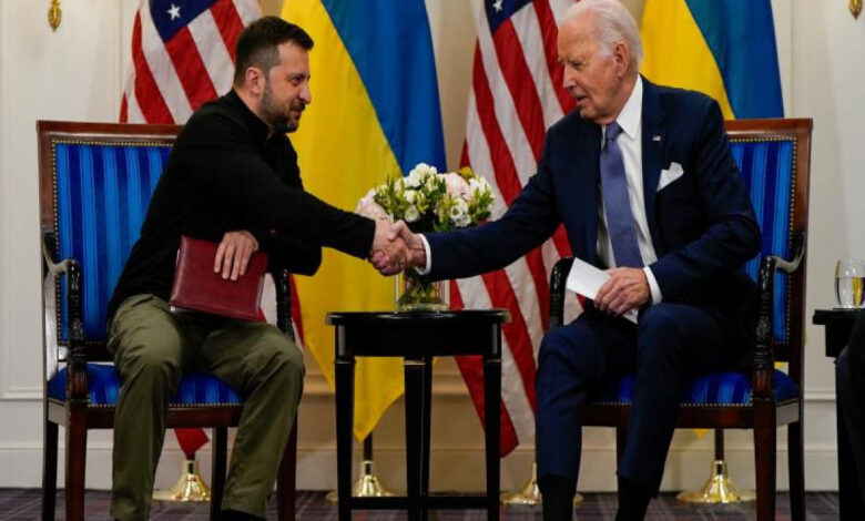 Zelensky, Biden'a "Zafer Paketi" sunacağını söyledi