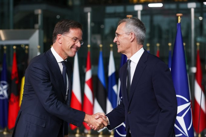 Stoltenberg, NATO Genel Sekreteri'nin yetkilerini Mark Rutte'ye devretti - GÜNCELLEME