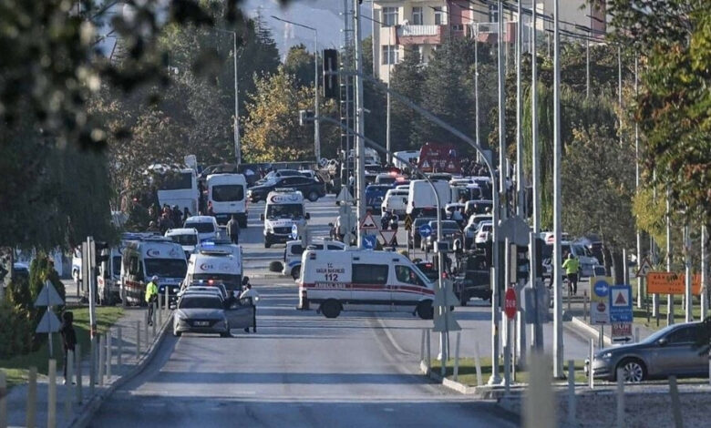 Terör saldırısı nedeniyle Türkiye'de bayram kutlamaları iptal edildi