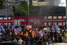 İsrail muhalefeti, Netanyahu'nun Gallant'ı kovmasının ardından kitlesel protesto çağrısında bulundu - İsrail Haberleri